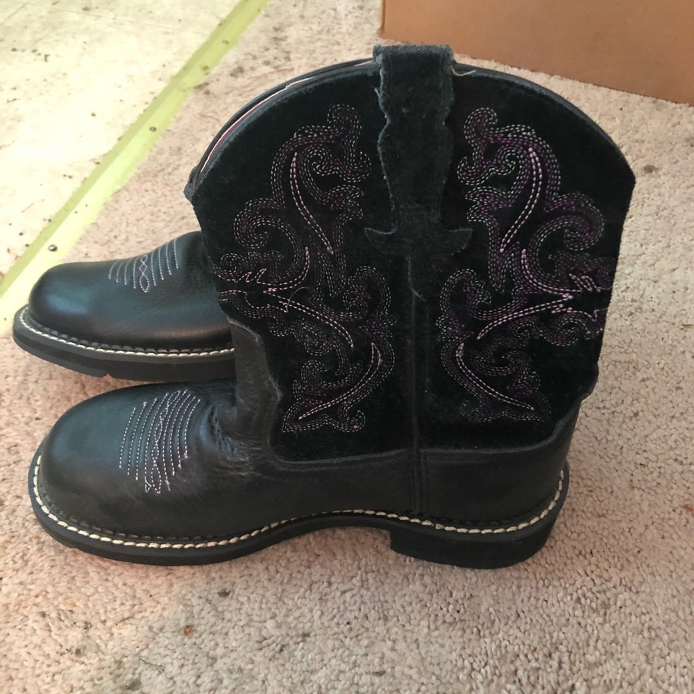 Ariat Fatbaby black and purple boots 7.5